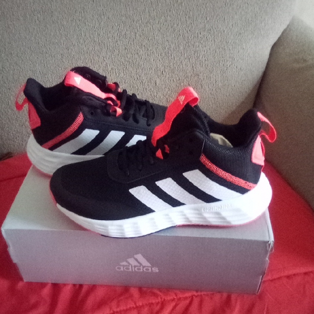 Adidas Black and Pink Sneakers Modern Design